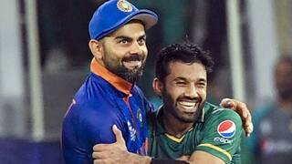IND VS PAK T20 : सामना गमावला, मनं जिंकली! विनिंग शॉटनंतर रिझवानची Virat Kohli ला मिठी