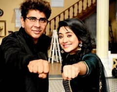 Teary-Eyed Shivangi Joshi Aka Naira's Emotional Goodbye To Yeh Rishta Kya Kehlata Hai Team- See Pics