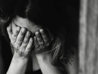 Surat : 15 વર્ષીય સગીરા સાથે લક્ઝરી બસમાં જ યુવકે માણ્યું શરીરસુખ ને પછી.....