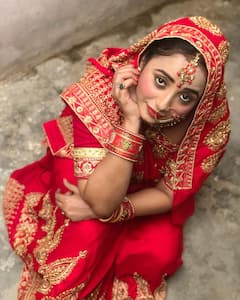 रवि किशन से लेकर मोनालिसा तक, इस साल भोजपुरी सिनेमा के सितारों ने ऐसे मनाया करवा चौथ