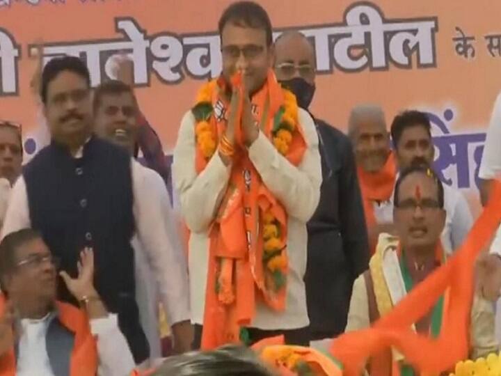 Madhya Pradesh News: Congress MLA Sachin Birla joins BJP ahead of by elections Madhya Pradesh News: कांग्रेस के विधायक सचिन बिरला ने छोड़ी पार्टी, अब तक 27 MLA हो चुके हैं अलग