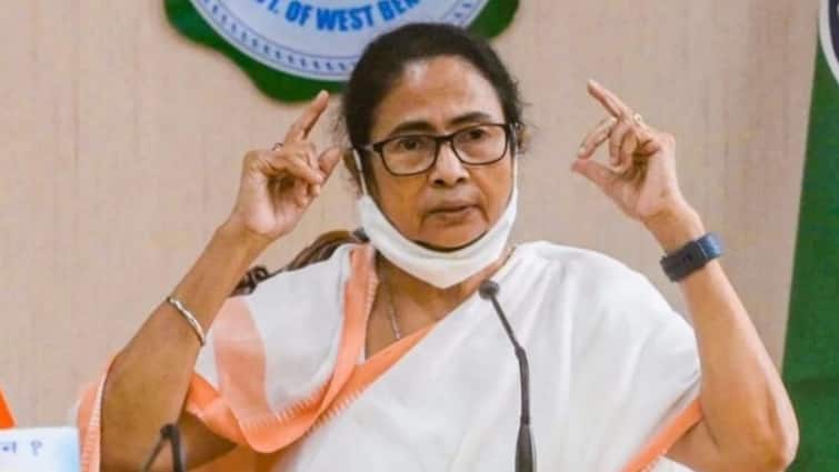 West bengal School Reopening Date Chief Minister Mamata Banerjee ordered reopen schools from November 15 West Bengal Schools To Reopen From November 15, Announces CM Mamata Banerjee