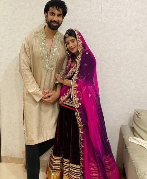 The actress performed her Karwa Chauth puja with full zeal and devotion and sought his blessings for the well-being of her husband.