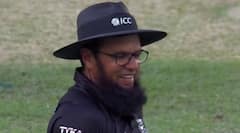 T20 World Cup: Umpire Aleem Dar's 'Great Reflexes' Save Him From Getting Hit Twice - WATCH