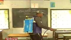 School Reopen Preparation: উল্টোডাঙার স্কুলে পায়ের চাপে পড়বে জল-লিকুইড সাবান | Bangla News