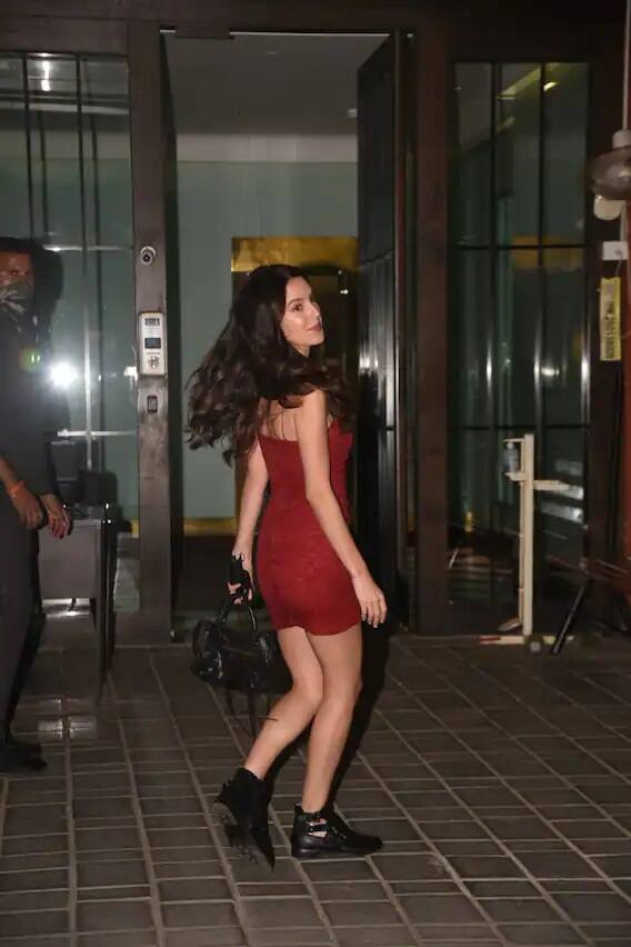 ઇઝાબેલ કૈફ કેટરીના કૈફની નાની બહેન છે, અને આ બૉલીવુડમાં ડેબ્યૂ કરી ચૂકી છે.  (Photo Credit: Manav Manglani)