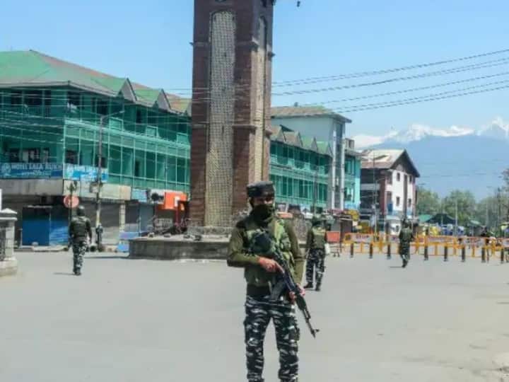 Jammu Kashmir News: भारतीय सेना का बुधवार को श्रीनगर में भव्य कार्यक्रम, जानिए साल 1947 को कैसे बनाएंगे यादगार