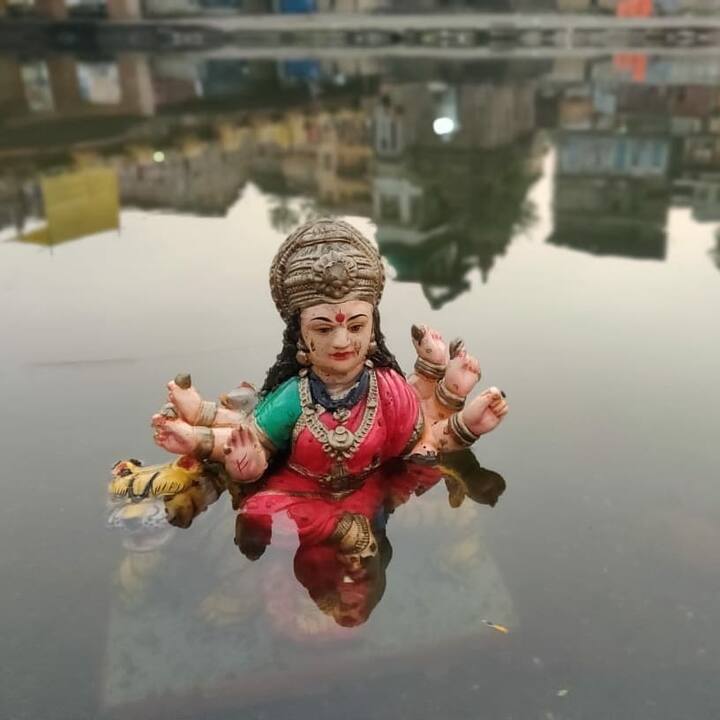 त्यानिमित्ताने जितेंद्रने त्याच्या सोशल मीडिया अकाउंटवर हटके पोस्टदेखील लिहिली आहे. (Photo:@jitendrajoshi27/IG)