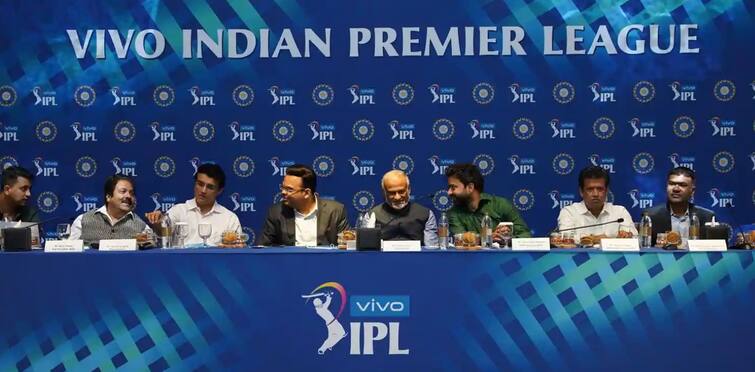 IPL 2022 Lucknow and ahmedabad two 2 new teams added know the franchise details IPL 2022: ’காசு... பணம்... துட்டு..’ இரு ஐபிஎல் அணிகளை ஏலத்தில் எடுத்த ‛பாட்ஷாக்கள்’ யார்?