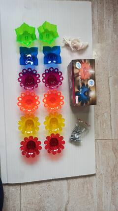 Photo : दिवाळसणाची शान वाढवणारे पाण्यात तरंगणारे दिवे!