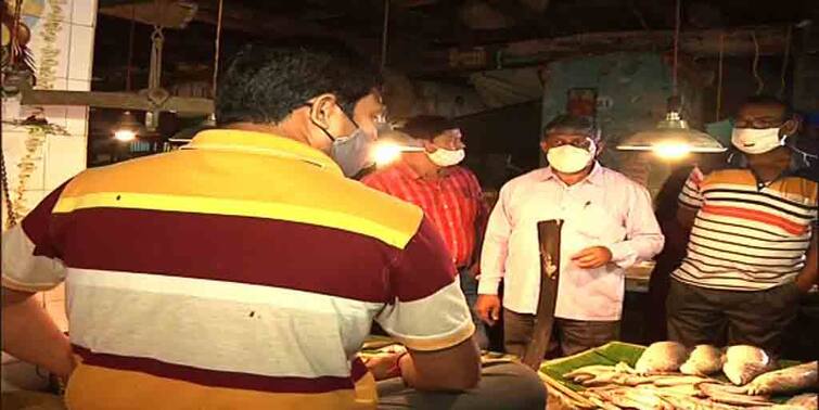 Kolkata Enforcement Branch officials visit different open markets to check price of vegetables fish meat as prices soar Kolkata: সবজির দামবৃদ্ধির কারণ খতিয়ে দেখতে কলকাতার বিভিন্ন বাজারে অভিযান এনফোর্সমেন্ট ব্রাঞ্চের