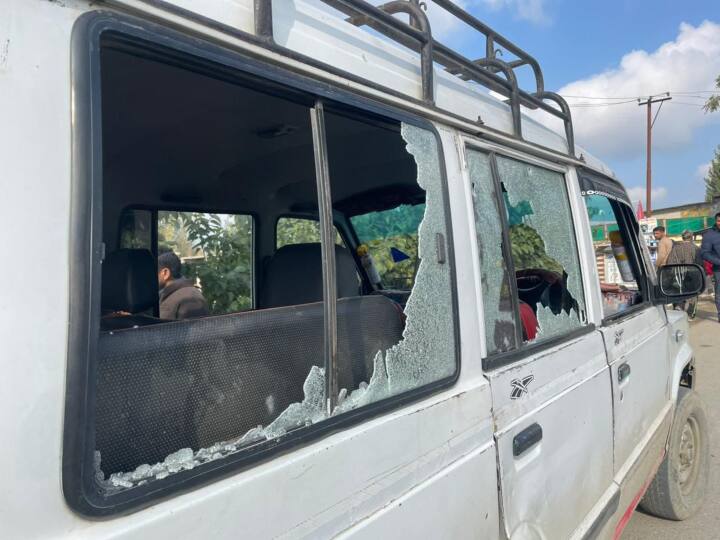 Jammu Kashmir: जम्मू कश्मीर के बांदीपुरा में सुरक्षाबलों को निशाना बनाकर ग्रेनेड से हमला, 5 लोग जख्मी