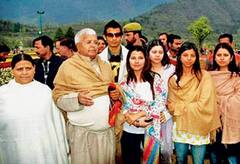 Lalu Prasad Yadav Family: लालू यादव की सातों बेटियां हैं पढ़ी-लिखी, एक है राज्यसभा की सदस्य है तो दूसरी डॉक्टर, जानें सबके बारे में