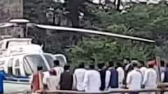 Bihar: Mukesh Sahani ने बलिया में बच्चों और बुजुर्ग को कराई हेलीकॅाप्टर की सैर। Hindi News