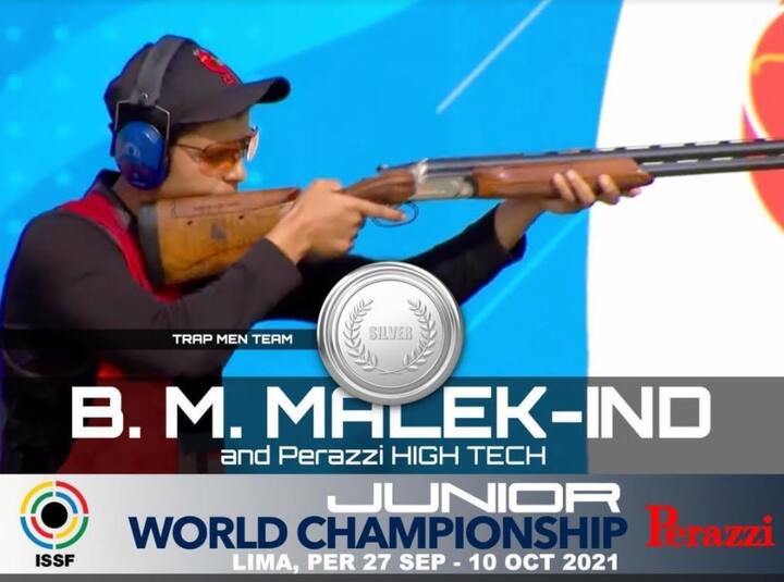 બખ્તિયારૂદિન મલિકના પિતા મુઝાહીદભાઈમાંથી પ્રેરણા લઇને બખ્તિયારે પણ ટ્રેપ શૂટિંગમાં કારકિર્દી બનાવવાનું નક્કી કર્યું અને ઉતરી ગયો મેદાનમાં.પુત્રને ચેમ્પિયન બનાવવા માટે પિતાએ પણ કોઈ કસર ન છોડી. તેના કારણે જ બખ્તિયારૂદિન ગુજરાત સ્ટેટ ચેમ્પિયનશીપમાં જૂનિયર તેમજ સિનિયરમાં પણ બે વાર ચેમ્પિયન બન્યો..બાદમાં તે નેશનલ રમવા ગયો. જ્યાં તેણે પહેલા ટોપ-15માં અને પછી ટોપ થ્રીમાં સ્થાન મેળવીને ભારતીય ટીમમાં સ્થાન પાક્કું કરી દીધું.