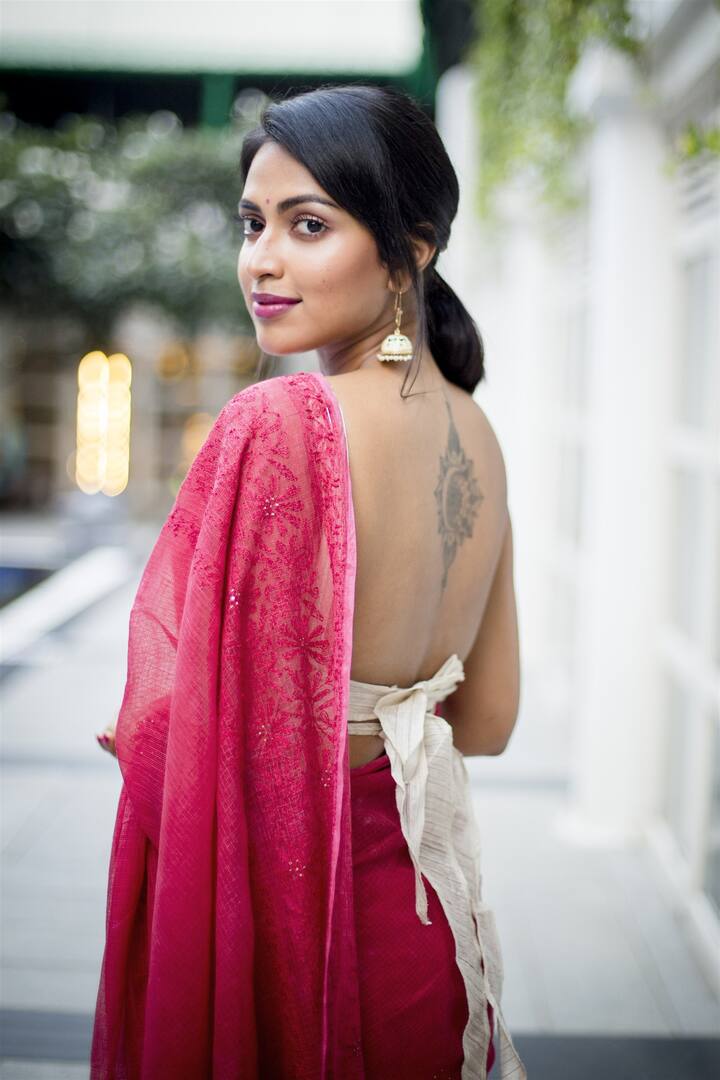 (Photo Courtesy: Instagram) 'కడావర్' పేరుతో తొలి సినిమాను నిర్మించడంతో పాటు.. అందులో తాను నటిస్తున్నట్లు తెలిపింది.