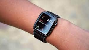 Apple Watch : इन खास फीचर्स के साथ अगले साल बाजार में लॉन्च हो सकती Apple Watch Series 8