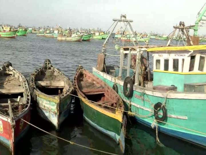 Ramanathapuram fishermen announce strike on November 11 to condemn diesel price hike டீசல் விலை உயர்வை கண்டித்து வரும் நவ.11ஆம் தேதி வேலை நிறுத்தம்-ராமநாதபுரம் மீனவர்கள் அறிவிப்பு