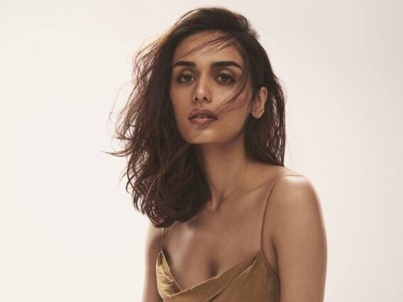 Manushi Chhillar: మతి పోగొడుతున్న మానుషి చిల్లర్ Manushi Chhillar: మతి పోగొడుతున్న మానుషి చిల్లర్