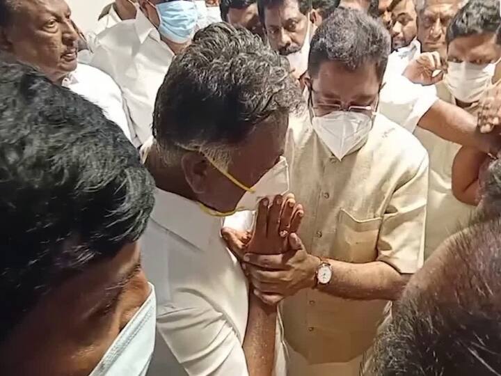 TTV Dinakaran on OPS: ‛நியாயமாக பேசுபவர் ஓபிஎஸ்.,’ -டிடிவி தினகரன் புதிய குண்டு!