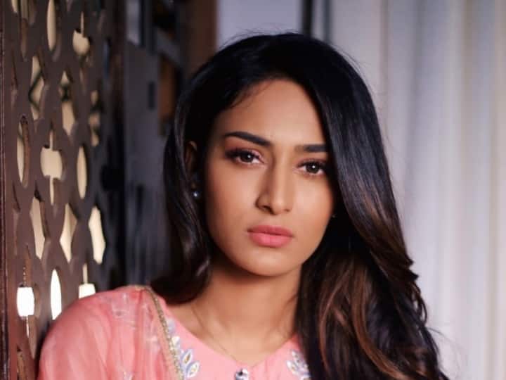 Kuch Rang Pyaar Ke Aise Bhi: Erica Fernandes Shares Reason of Disappointment to Quit Show