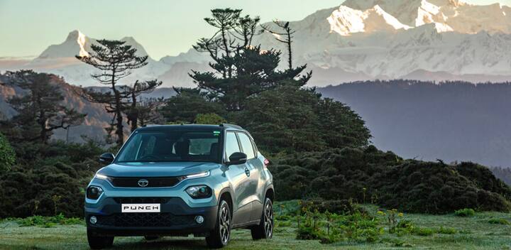 जर कारच्या लूकचा विचार केला तर दोन्ही मॉडेलमध्ये हॅन्डलॅम्प आणि डीआरएलच्या माध्यमातून वेगळंपण दर्शवतात. दोन्ही कार्य या प्रीमियम एसयूव्हीपेक्षा वेगळ्या आहेत, त्यापेक्षा अधिक आकर्षक वाटतात.