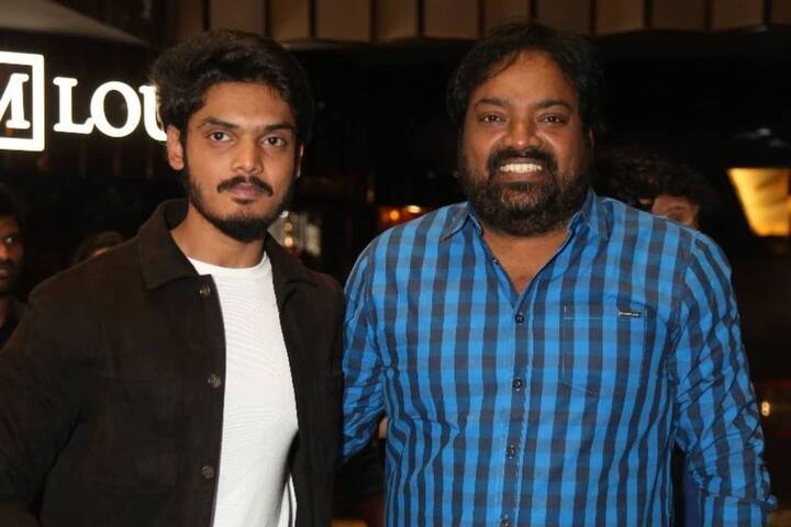 (Photo Courtesy: PuriConnects Instagram) రొమాంటిక్ ప్రీమియర్ షోలో మెహర్ రమేష్ తో ఆకాష్ పూరి