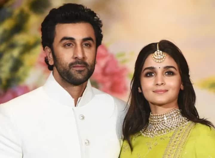 Alia Bhatt, Ranbir Kapoor Wedding Venue, Wedding Dates Revealed, Check Details here Alia Bhatt Ranbir Wedding :  आलिया-रणबीरच्या लग्नाची  तारीख ठरली? 'या' ठिकाणी होणार शाही विवाह सोहळा?