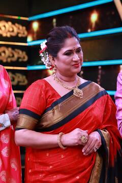 स्टार प्रवाहवरील 'मी होणार सुपरस्टार' कार्यक्रमात दिवाळी विशेष भाग रंगला 'रंग माझा वेगळा' मालिकेच्या कलाकारांसोबत