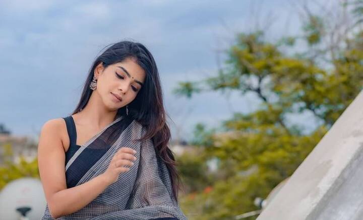 விண் மீன்கள் கன்னிப் பெண் சூடும் மல்லிகை ஆகாதோ