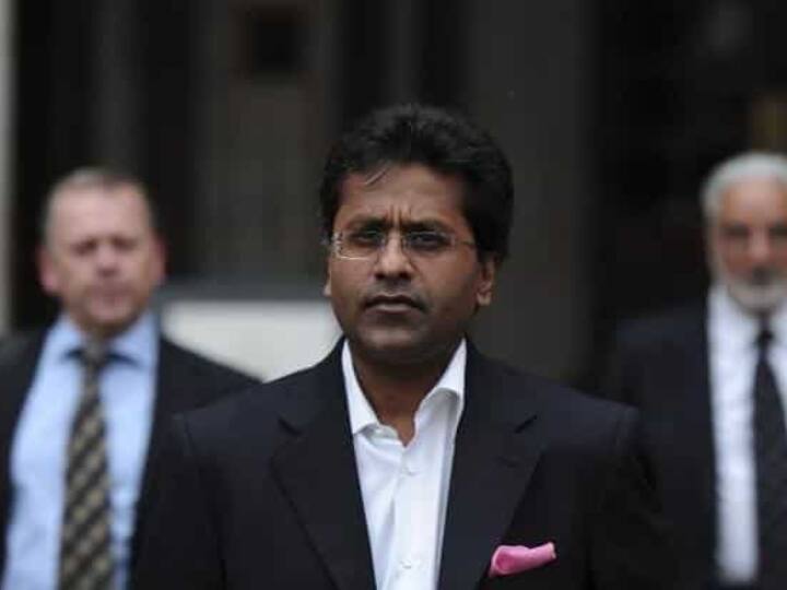 Lalit Modi Biopic: IPL turns 15 Producer Vishnu Vardhan Induri announces film on cash-rich cricket league founder Lalit Modi Lalit Modi Biopic: 'थालावी' आणि '83'चे निर्माता विष्णु वर्धान इंदुरी आता ललित मोदींवर चित्रपट बनवणार 