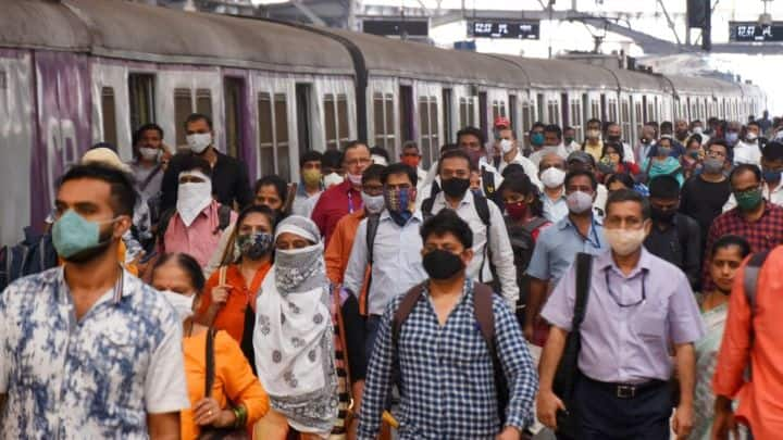 Mumbai Local Trains: Maharashtra Govt Allows All Fully-Vaccinated People To Board Now Mumbai Local Trains: Maharashtra Govt Allows All Fully-Vaccinated People To Board Now