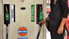 Petrol-Diesel Price: বেড়েই চলেছে জ্বালানির জ্বলন, আরও ১৭ জেলায় সেঞ্চুরি পার ডিজেলের দাম| Bangla News