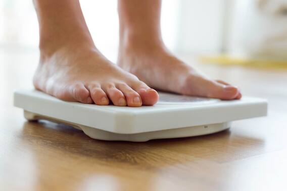 Woman Weight Loss: ਫੇਸਬੁੱਕ ਇੰਸਟਾਗ੍ਰਾਮ ਅਕਾਊਂਟ ਡਿਲੀਟ ਕਰ ਔਰਤ ਨੇ ਘਟਾਇਆ 31 ਕਿਲੋ ਭਾਰ, ਜਾਣੋ ਕਿਵੇਂ Woman Weight Loss: ਫੇਸਬੁੱਕ ਇੰਸਟਾਗ੍ਰਾਮ ਅਕਾਊਂਟ ਡਿਲੀਟ ਕਰ ਔਰਤ ਨੇ ਘਟਾਇਆ 31 ਕਿਲੋ ਭਾਰ, ਜਾਣੋ ਕਿਵੇਂ