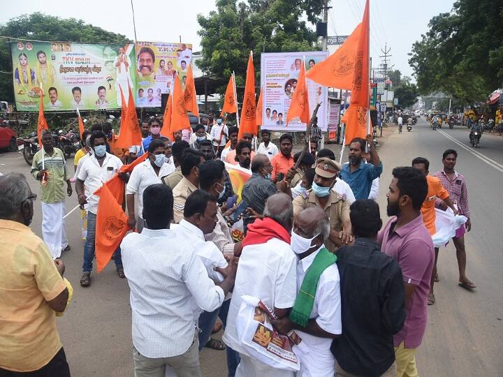 தஞ்சாவூரில் இந்து முன்னணி – இடதுசாரிகள் மோதல்  - போலீஸ் தடுத்து நிறுத்தியதால் பெரும் பதற்றம் தவிர்ப்பு
