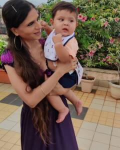 बुआ Saba Ali Khan की गोद में बैठा दिखा Saif Ali Khan-Kareena Kapoor का 8 महीने का बेटा Jehangir Ali Khan, वायरल हुई इतनी प्यारी फोटो