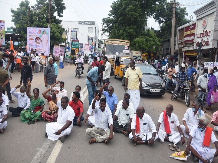 தஞ்சாவூரில் இந்து முன்னணி – இடதுசாரிகள் மோதல்  - போலீஸ் தடுத்து நிறுத்தியதால் பெரும் பதற்றம் தவிர்ப்பு