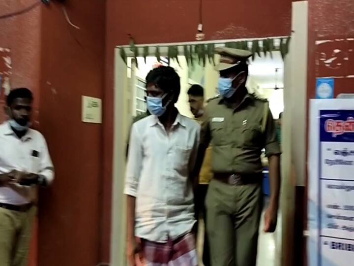 தேனி அருகே வீட்டில் இருந்து 3 லட்சம் மதிப்புள்ள 2100 மதுபாட்டில்கள் பறிமுதல்