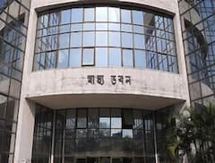 Swasthya Sathi: সরকারি হাসপাতালে চিকিৎসা করাতে গেলে থাকতেই হবে স্বাস্থ্যসাথী বা হেলথ কার্ড। Bangla News