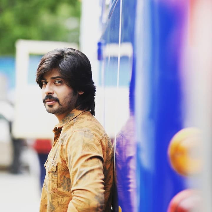 అమర్  2020లో అను ప్రసాద్ దర్శకత్వంలో 'ఫైట్ ఫర్ లవ్' అనే వెబ్ సిరిస్ లో నటించాడు.(Image Credit/ Amardeep Chowdary Instagram)