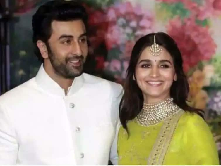 Ranbir Kapoor - Alia Bhatt to tie the knot in December? Alia's mother said ... Ranbir Kapoor - Alia Bhatt येत्या डिसेंबरमध्ये अडकणार लग्नबंधनात? आलियाची आई म्हणाली...