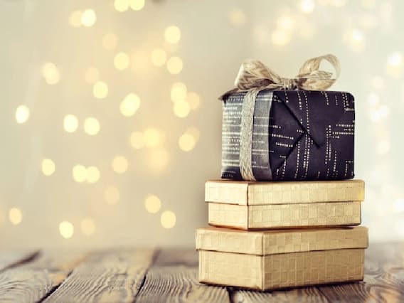 Bhai Dooj 2021: भाई दूज के मौके पर अपनी बहन को देना चाहते है कुछ खास, इन Financial Gifts ऑप्शन के बारे में जानें Bhai Dooj 2021: भाई दूज के मौके पर अपनी बहन को देना चाहते है कुछ खास, इन Financial Gifts ऑप्शन के बारे में जानें