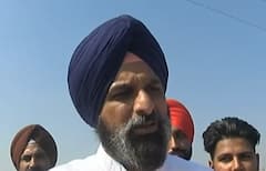 ਖੇਤਾਂ ਚ ਮੀਂਹ ਨਾਲ ਨੁਕਸਾਨੀ ਫਸਲ ਦਾ ਜਾਇਜਾ ਲੈਣ ਪਹੁੰਚੇ ਮਜੀਠੀਆ ਨੇ ਸੀਐਮ ਚੰਨੀ ਨੂੰ ਸੁਣਾਈਆਂ ਖਰੀਆਂ ਖਰੀਆਂ