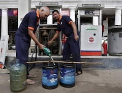 ਖ਼ੁਸ਼ਖ਼ਬਰੀ! ਹੁਣ ਮਹਿੰਗੇ ਪੈਟਰਲ-ਡੀਜ਼ਲ ਤੋਂ ਹੋਵੇਗਾ ਛੁਟਕਾਰਾ, ਸਿਰਫ 60 ਰੁਪਏ ‘ਚ ਮਿਲੇਗਾ ਈਂਧਨ, ਸਰਕਾਰ ਨੇ ਬਣਾਇਆ ਖਾਸ ਪਲਾਨ 