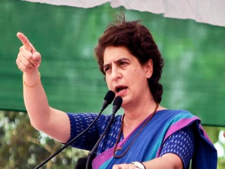 Congress Leader Priyanka Gandhi slams Yogi Government over electricity bill in Uttar Pradesh योगी सरकार पर बरसीं प्रियंका गांधी, कहा- यूपी में सरकार बनने पर खत्म करेंगे बिजली बिल के जरिए होने वाली लूट