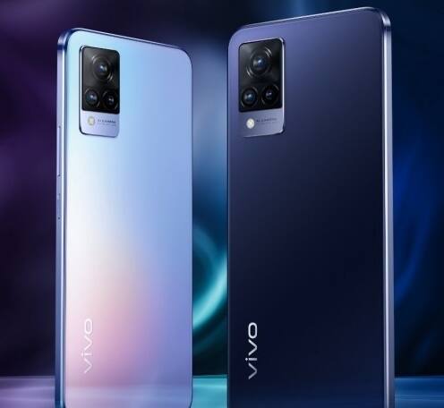 Vivo X ਅਤੇ Vivo V ਸੀਰੀਜ਼ 'ਤੇ ਛੋਟ: ਜੇਕਰ ਤੁਸੀਂ Vivo X70 ਸੀਰੀਜ਼ ਖਰੀਦਦੇ ਹੋ ਤੇ ਤੁਸੀਂ Citi Bank, ICICI Bank, Kotak Mahindra Bank, IDFC First Bank ਤੇ HDB Finance ਕਾਰਡਾਂ ਨਾਲ ਭੁਗਤਾਨ ਕਰਦੇ ਹੋ, ਤਾਂ ਤੁਹਾਨੂੰ 10 ਫੀਸਦੀ ਤੱਕ ਦੀ ਛੋਟ ਦਿੱਤੀ ਜਾਵੇਗੀ। ਇਸ ਦੇ ਨਾਲ ਹੀ ਇਸ ਸੀਰੀਜ਼ 'ਤੇ ਵਨ ਟਾਈਮ ਰਿਪਲੇਸਮੈਂਟ ਆਫਰ ਵੀ ਦਿੱਤਾ ਜਾ ਰਿਹਾ ਹੈ।