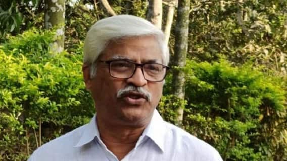 Sujan Chakraborty: 'ভোটদালালের বক্তব্যকে সমর্থন করি না', প্রশান্ত কিশোরের বক্তব্যের বিরোধিতা সুজনের| Bangla News