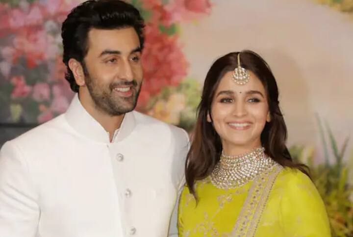 ডিসেম্বরেই কি চারহাত এক হতে চলেছে রণবীর আলিয়ার ? ইঙ্গিত কিন্তু তেমনটাই