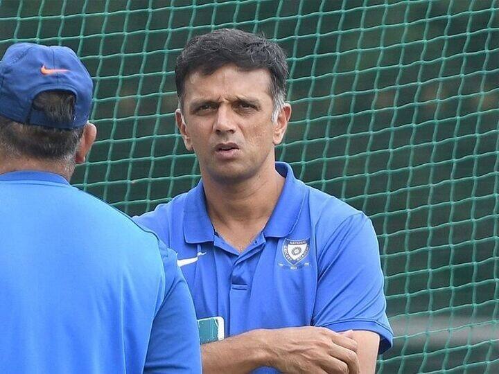 অনূর্ধ্ব ১৯ কোচ হিসেবে ২০১৮ বিশ্বকাপ জিতেছেন দ্রাবিড়়। এছাড়াও ভারতীয় এ দলের কোচ হিসেবেও সাফল্য পেয়েছেন।
