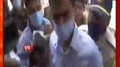 Sameer Wankhede: মুম্বই পুলিশের হাতে গ্রেফতারির আশঙ্কায় বম্বে হাইকোর্টে দ্বারস্থ সমীর ওয়াংখেড়ে| Bangla News